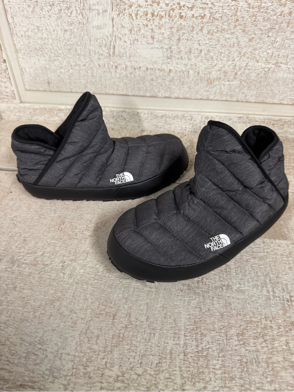 The North Face ThermoBall Traction quilted slip-on Booties Black Women’s 7